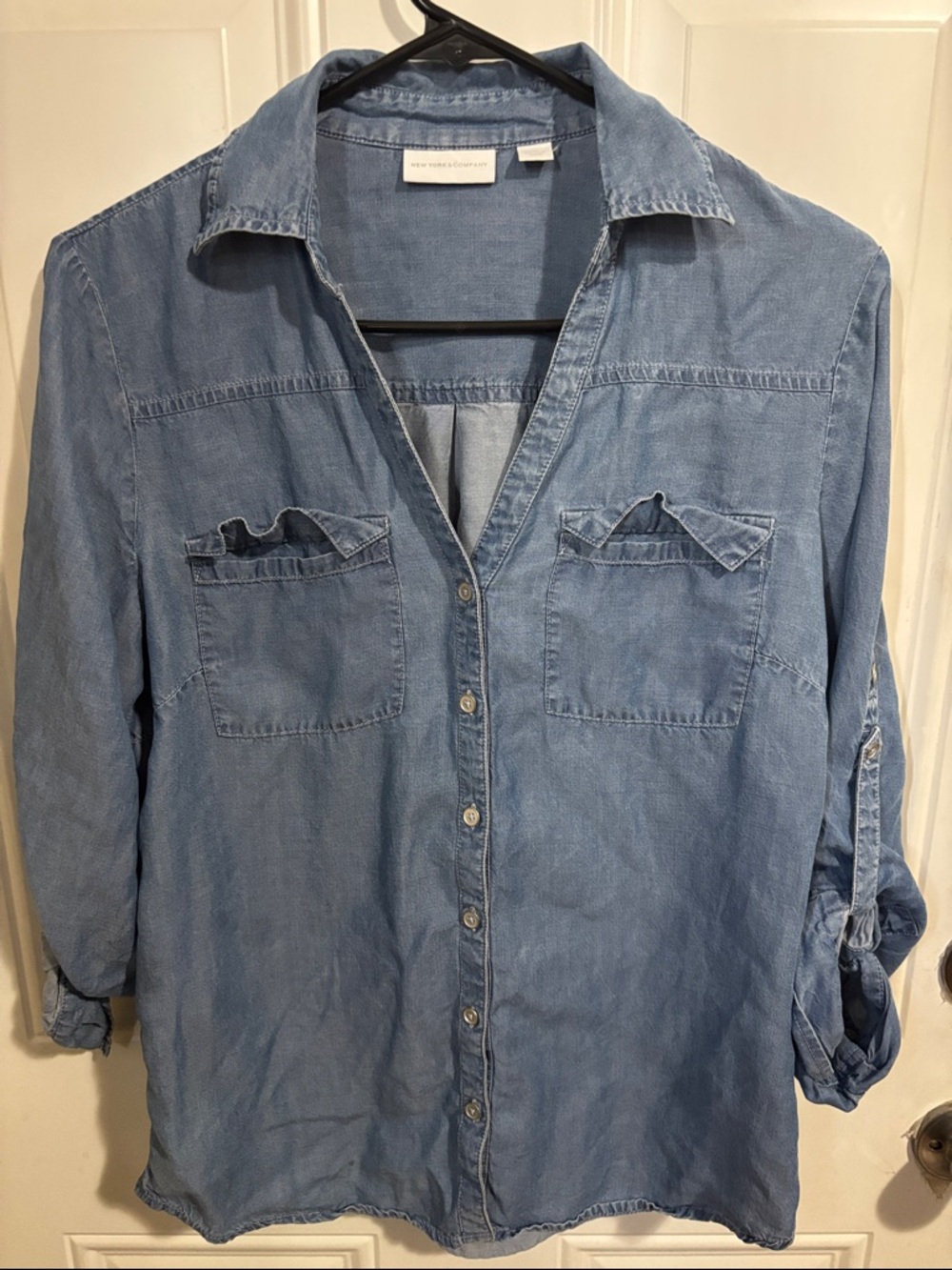 New York & Company Light Blue Denim Button-Down Shirt